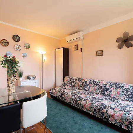 In 39149 Apartman *
